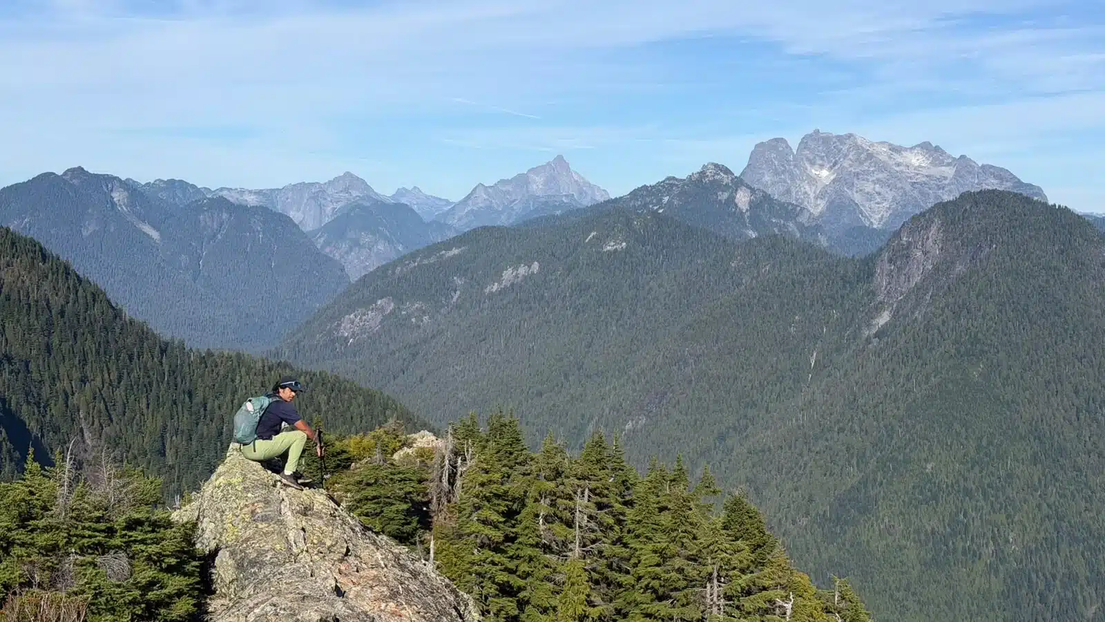 Rocky downclimb beyond Evans Peak toward the optional viewpoint